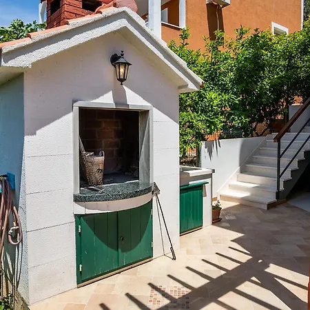 Oleandar Rogoznica (Sibenik-Knin)