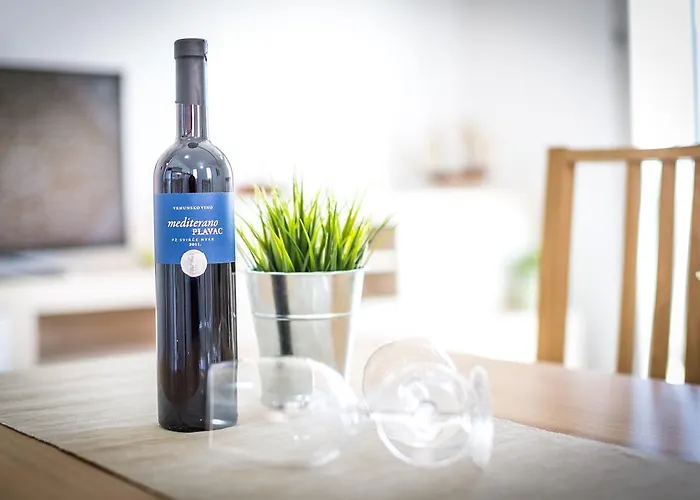 Oleandar * Rogoznica (Sibenik-Knin)