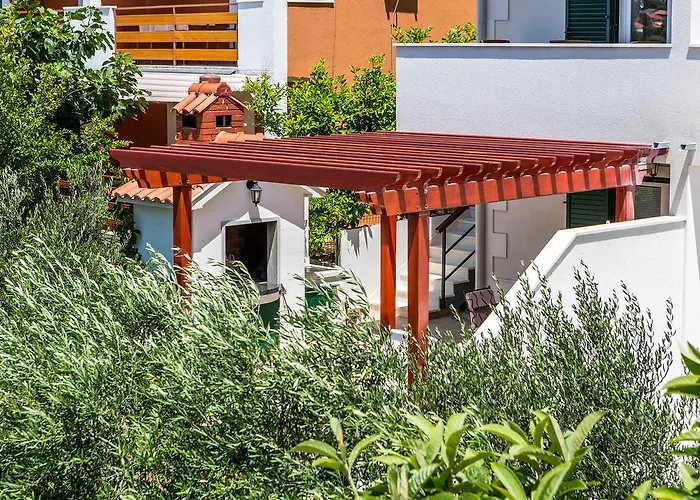 Daire Oleandar Rogoznica (Sibenik-Knin)